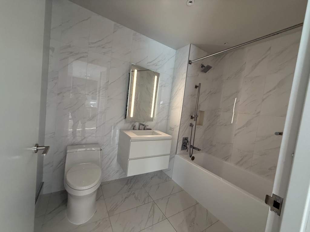 The Stella - Luxury 1 Bedroom  - Photo 5
