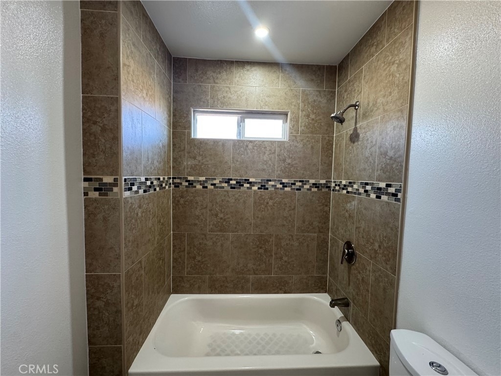 847 W Gage Avenue - Photo 15