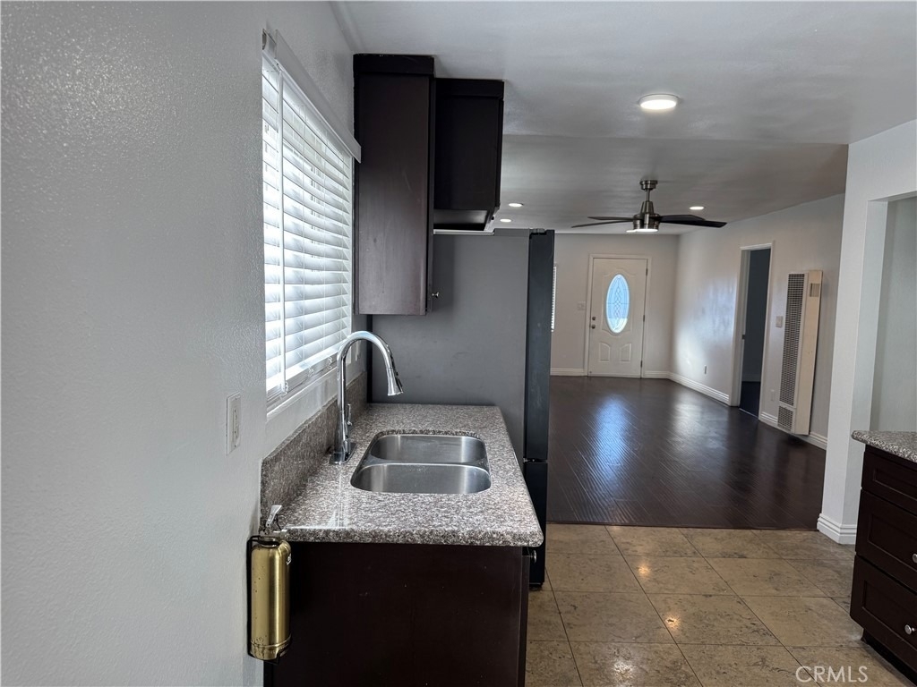 847 W Gage Avenue - Photo 5