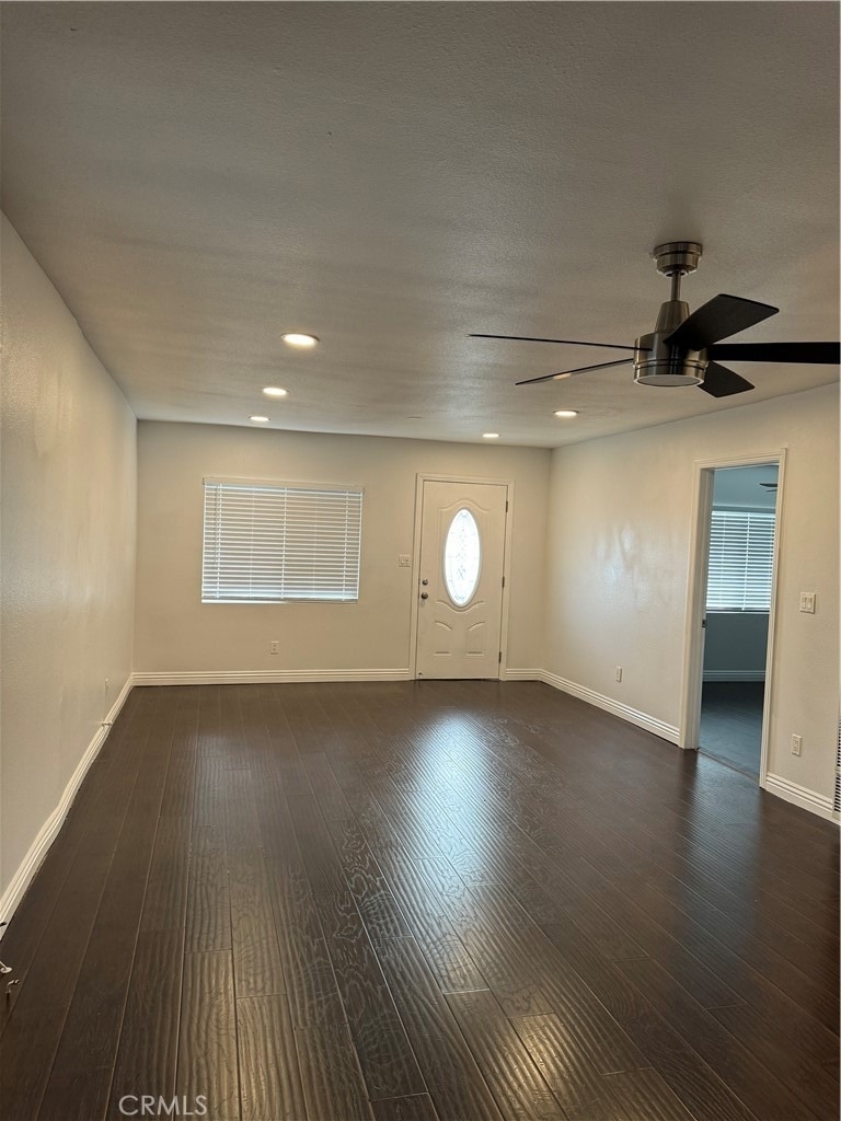 847 W Gage Avenue - Photo 10