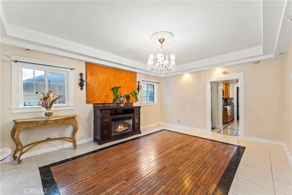 1065 Laguna - Photo 3