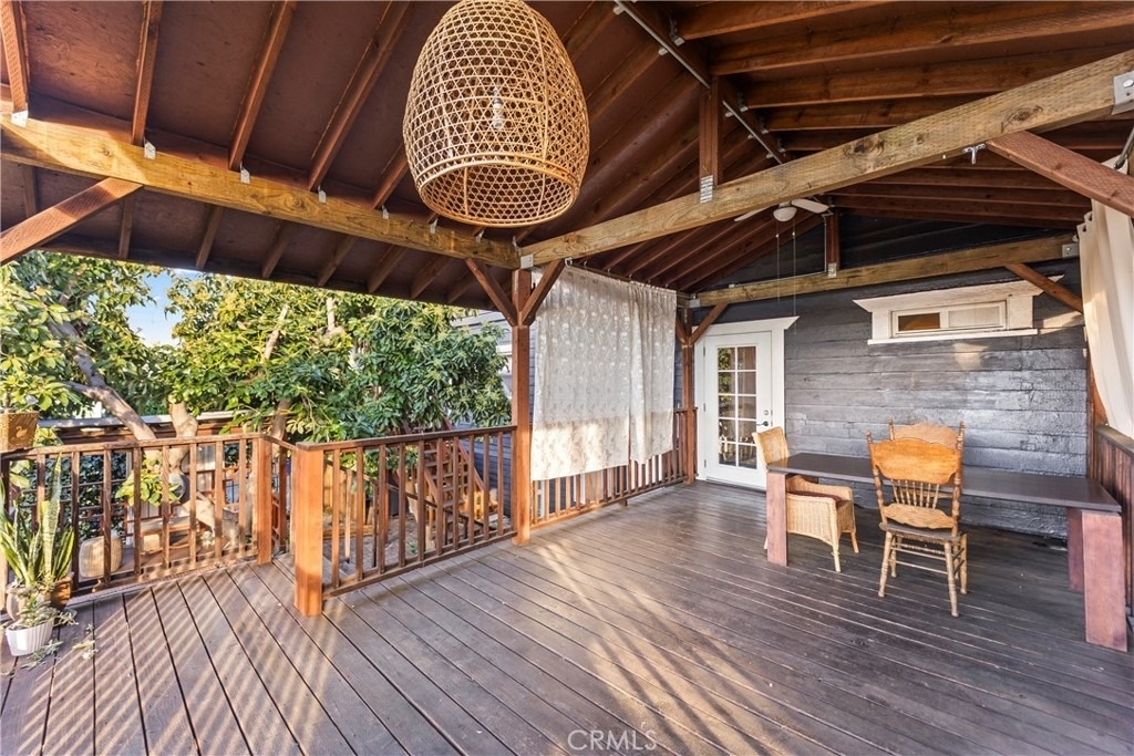 1065 Laguna - Photo 10
