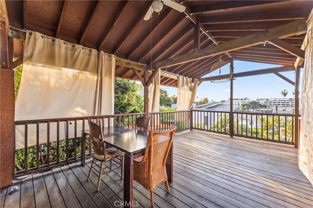 1065 Laguna - Photo 9