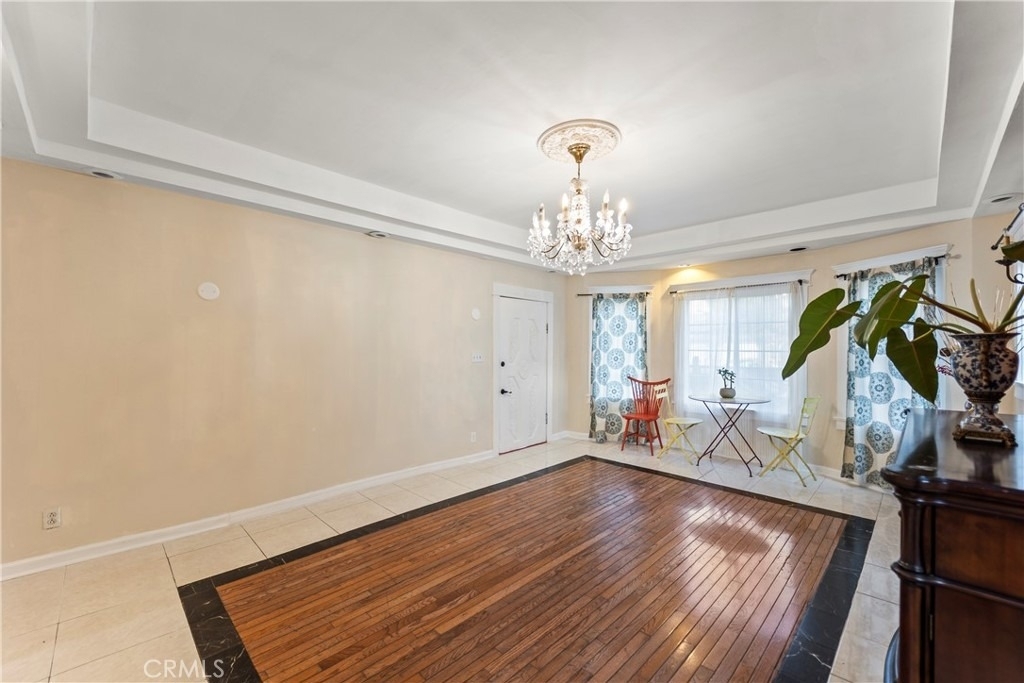 1065 Laguna - Photo 4