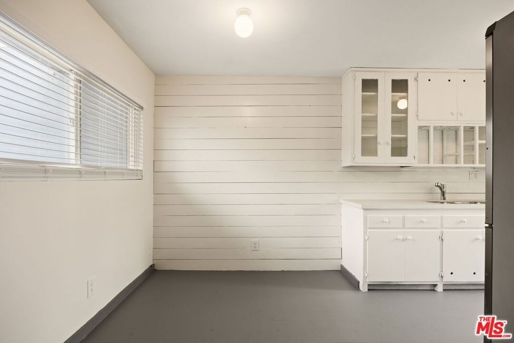 161 W Channel Road - Photo 9