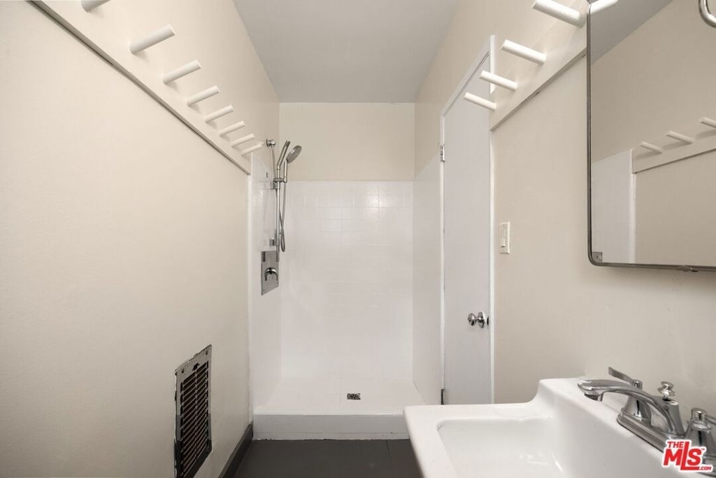 161 W Channel Road - Photo 17