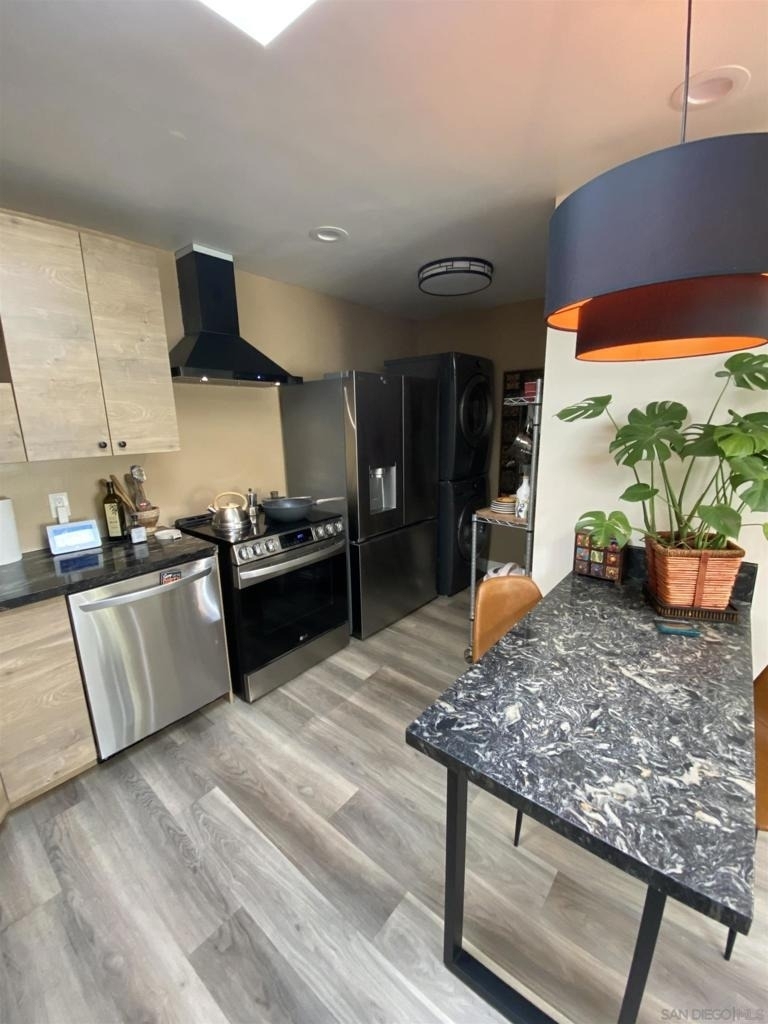 3042 Newell Dr - Photo 9