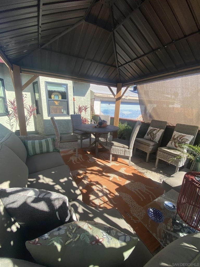 3042 Newell Dr - Photo 1