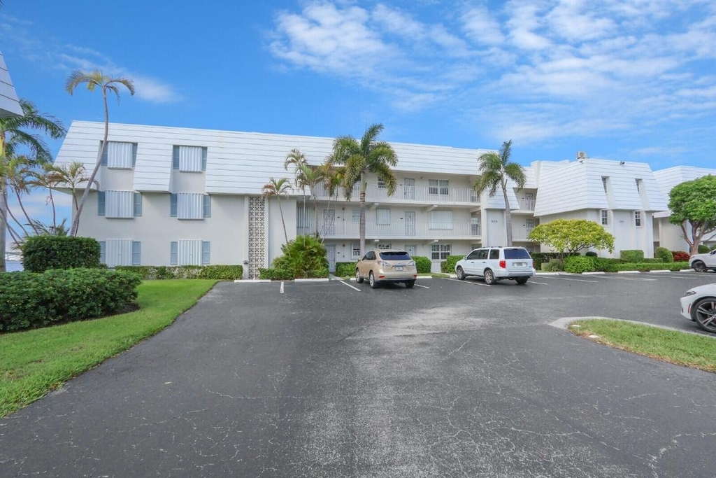 1025 Sugar Sands Boulevard - Photo 1