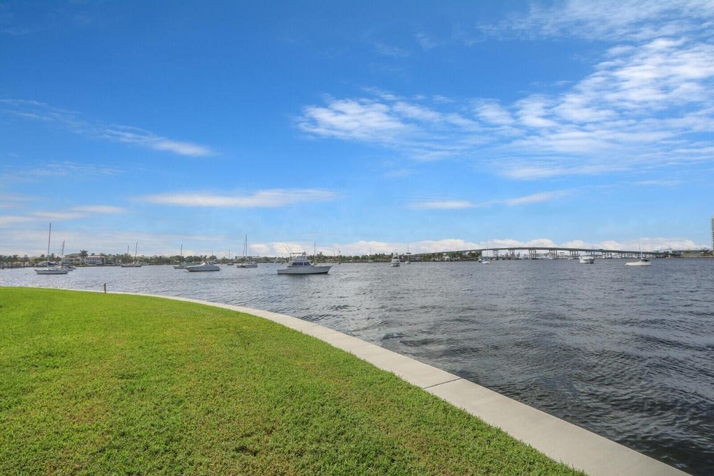 1025 Sugar Sands Boulevard - Photo 31