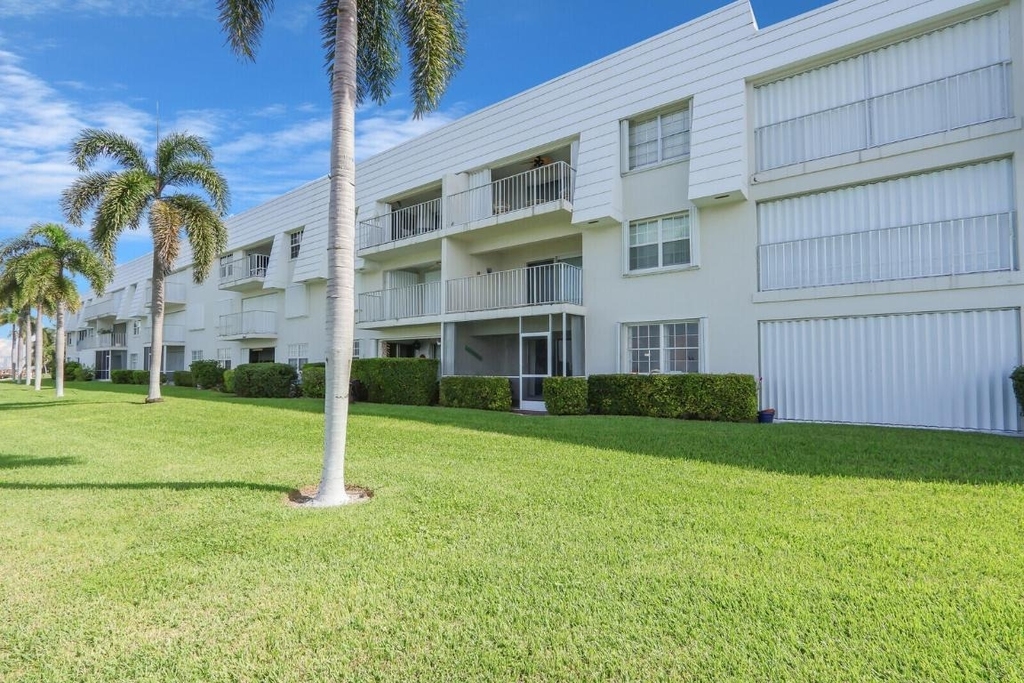 1025 Sugar Sands Boulevard - Photo 32