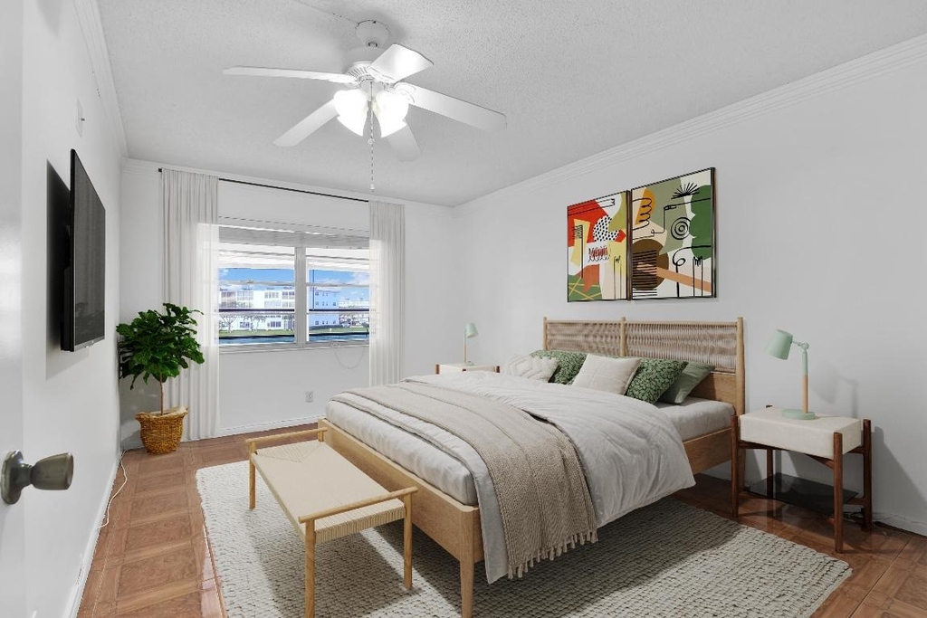 2043 Cornwall C - Photo 3