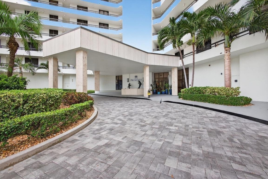9650 S Ocean Drive - Photo 2