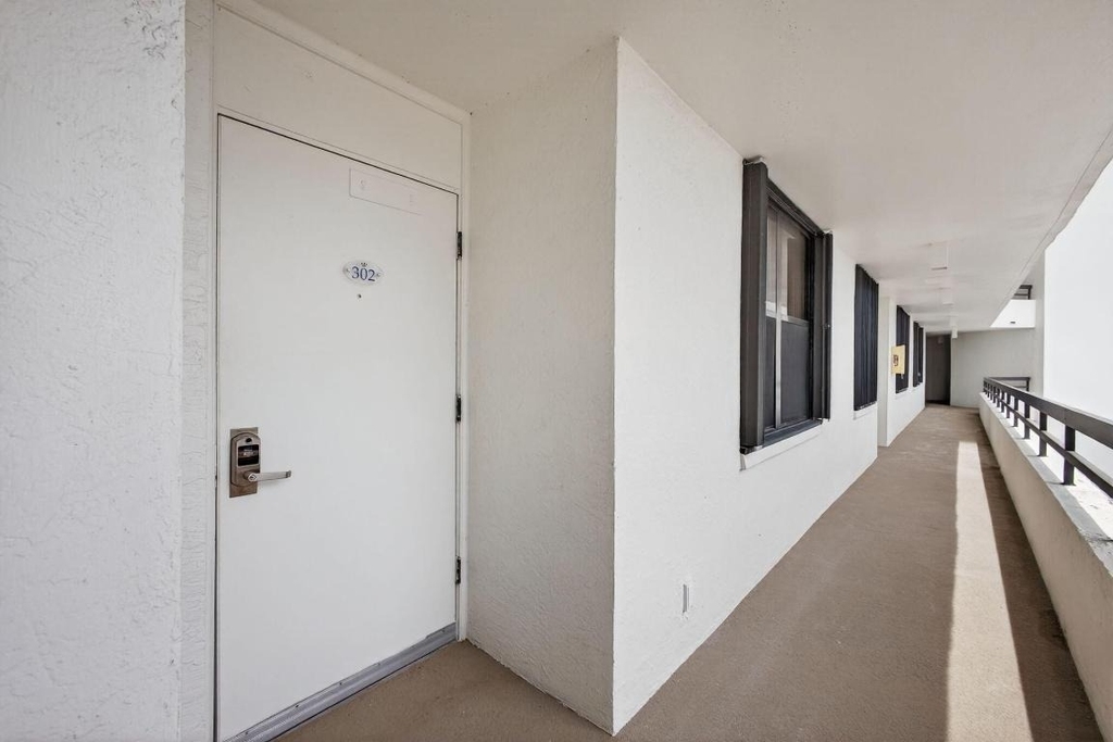 9650 S Ocean Drive - Photo 21