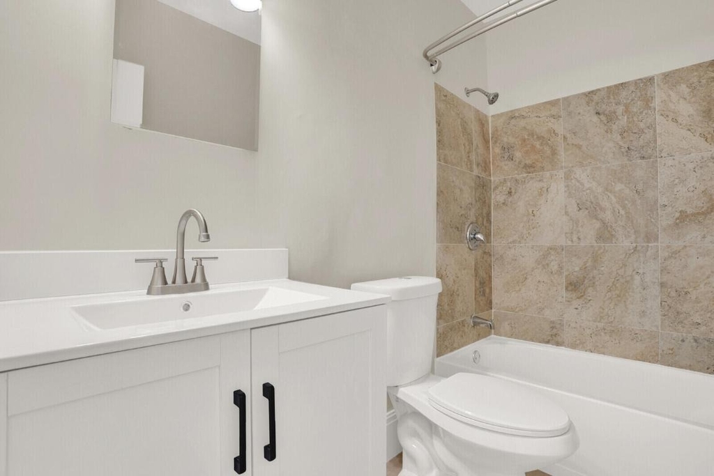 299 Sw 7th Street - Photo 11