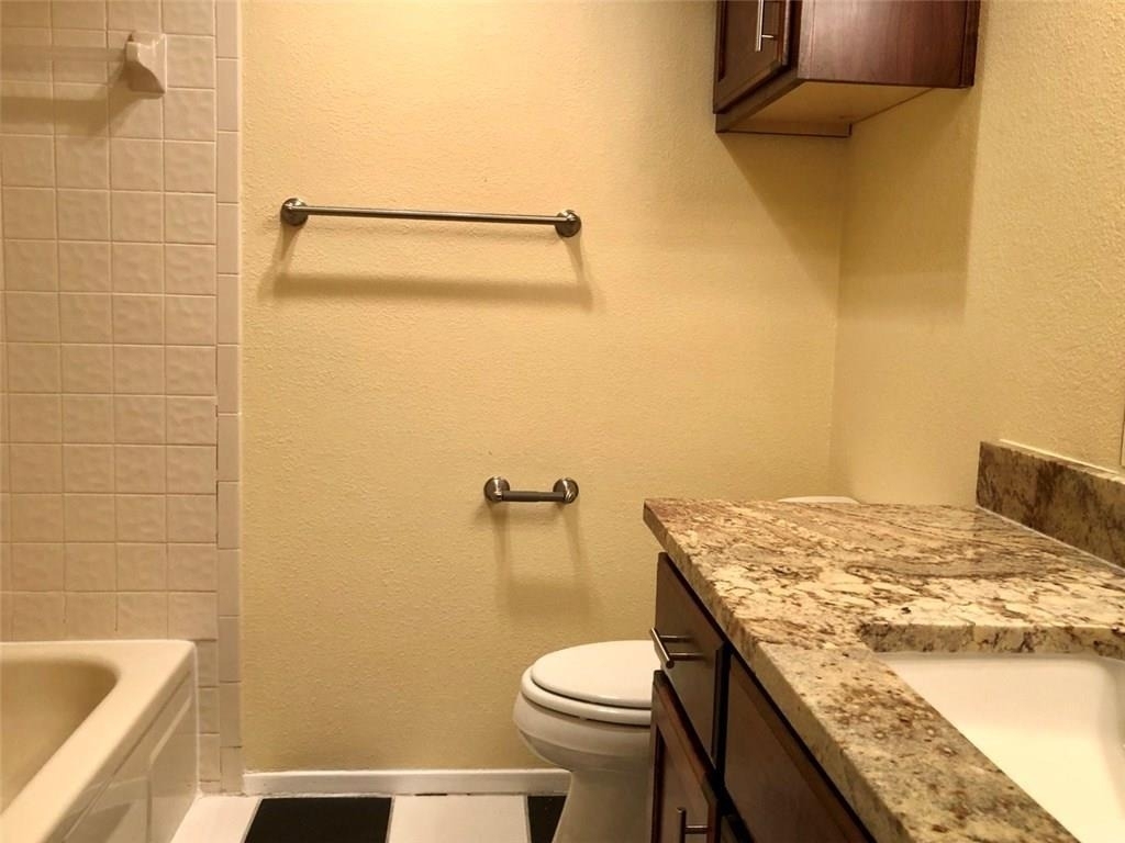 806 W 24th St - Photo 6