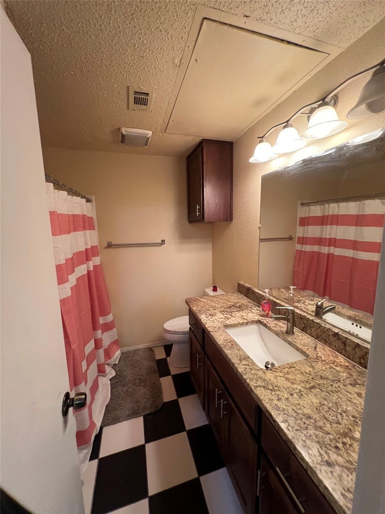 806 W 24th St - Photo 8