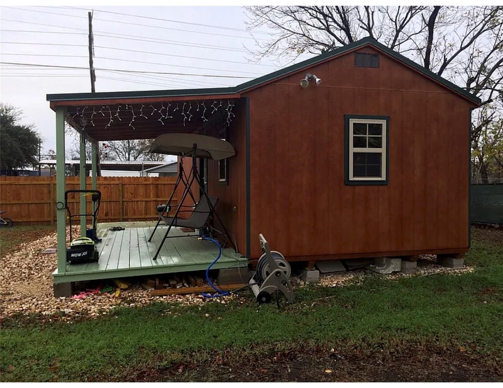241 E Jackson Street - Photo 1