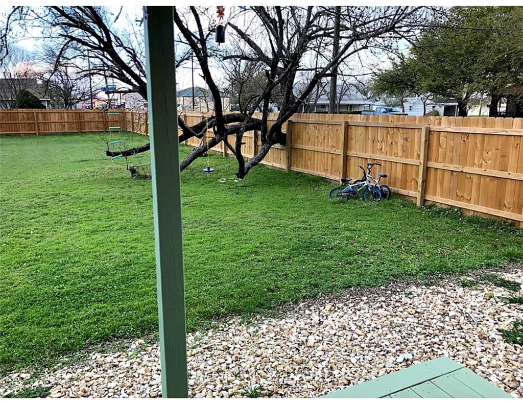 241 E Jackson Street - Photo 6