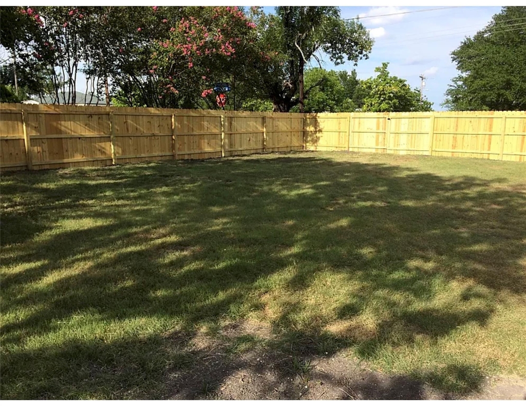 241 E Jackson Street - Photo 5