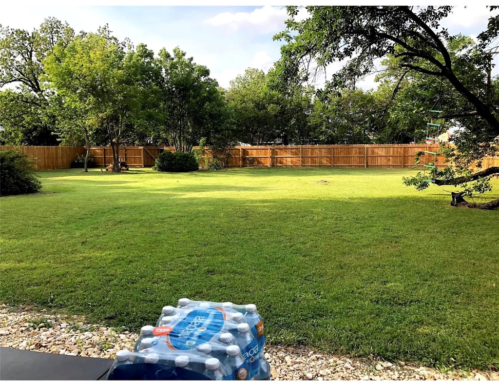 241 E Jackson Street - Photo 4
