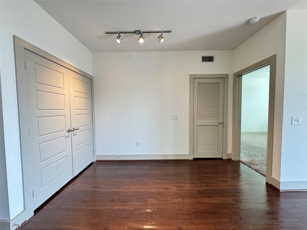 145 Heights Blvd - Photo 3