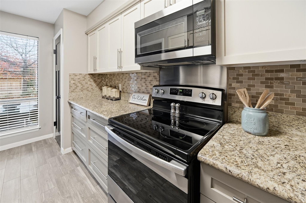 3226 Poe Drive - Photo 6