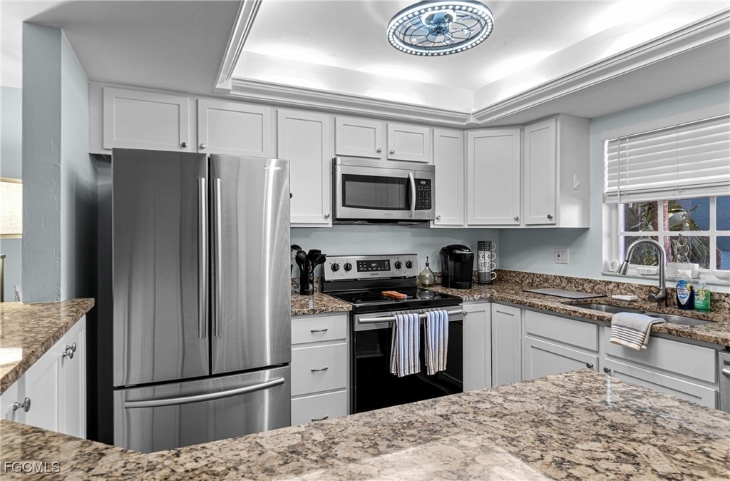 28280 Pine Haven Way - Photo 16