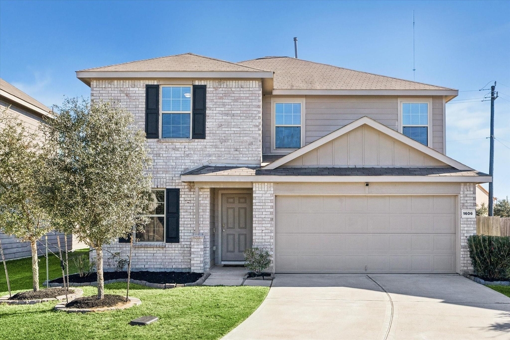1606 Avocet Way - Photo 1