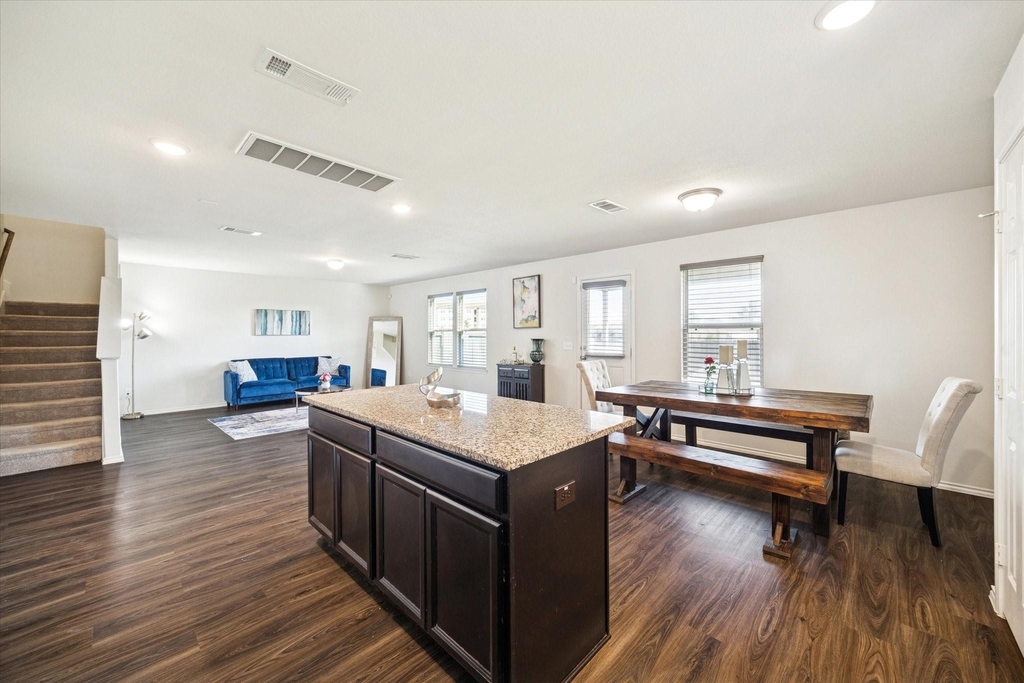 1606 Avocet Way - Photo 5