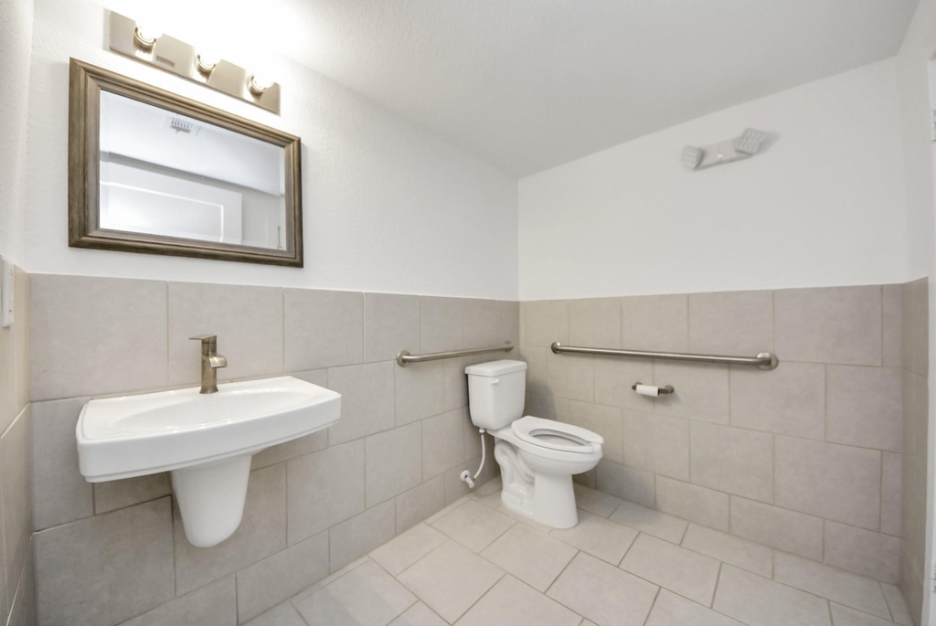 18716 Centro Main Street - Photo 16