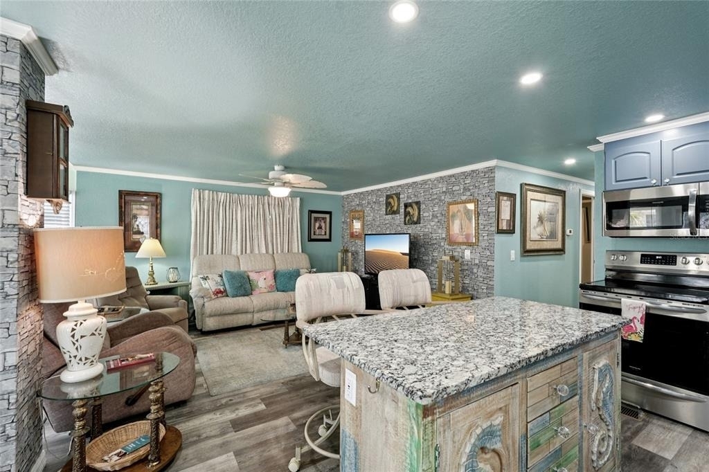 712 Roma Road - Photo 5