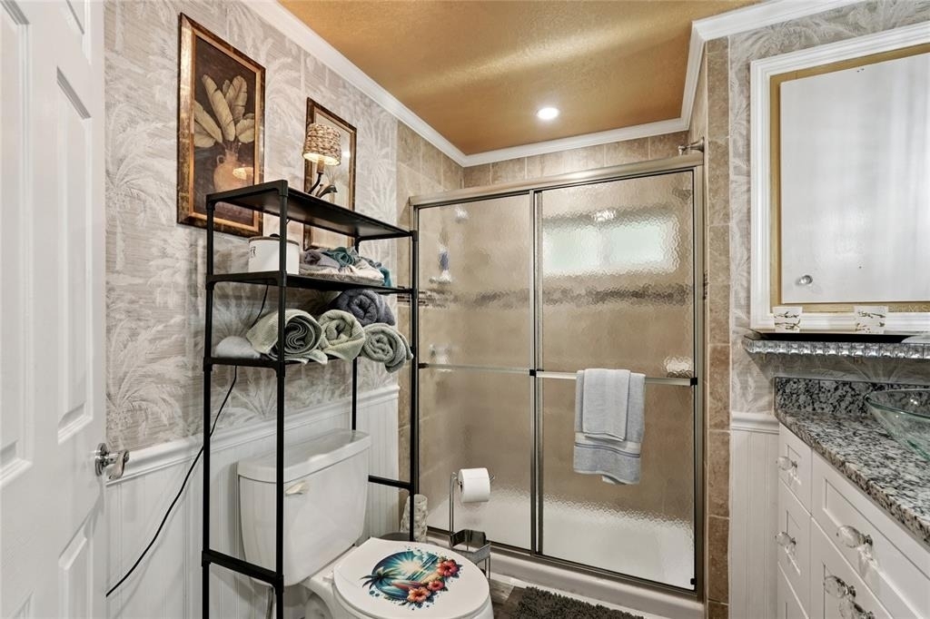 712 Roma Road - Photo 10