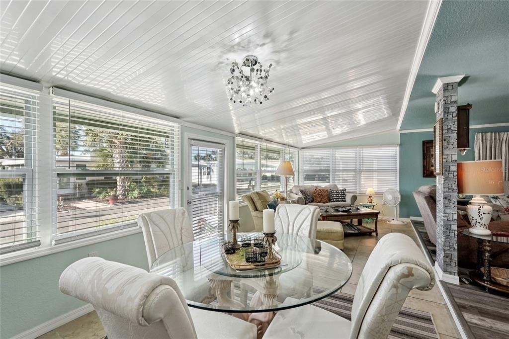 712 Roma Road - Photo 4