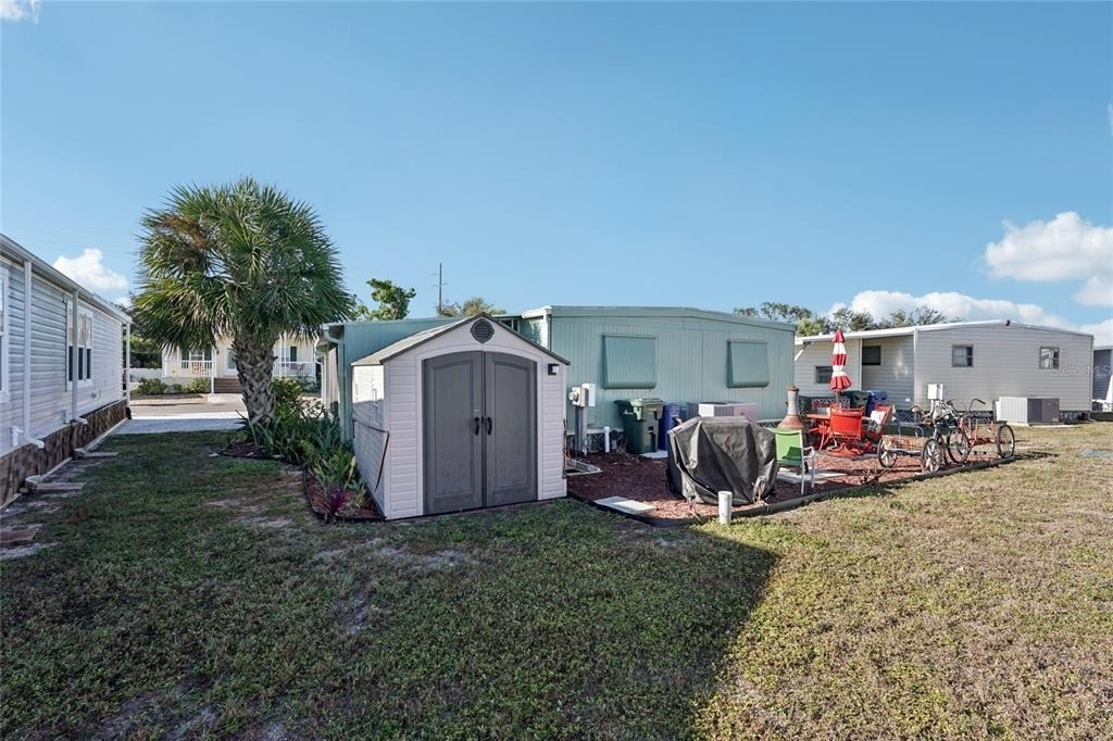 712 Roma Road - Photo 21