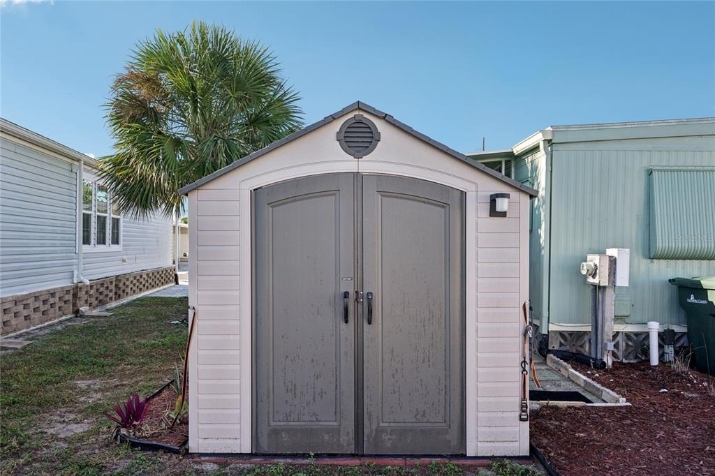 712 Roma Road - Photo 22