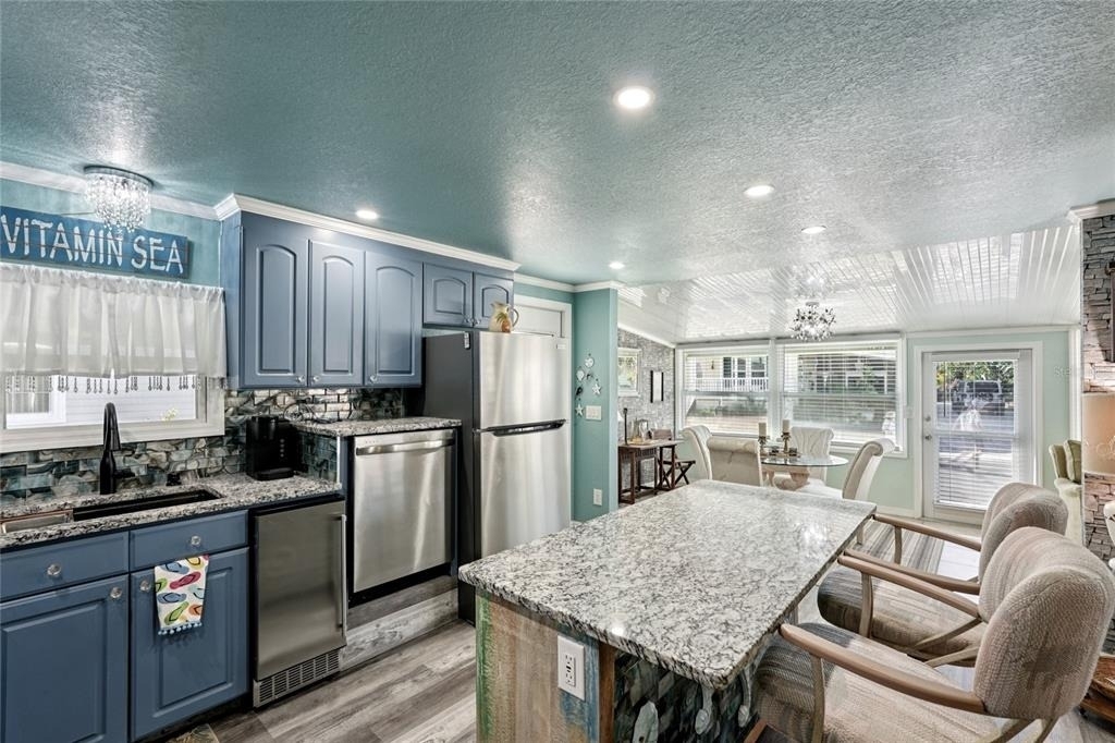 712 Roma Road - Photo 7