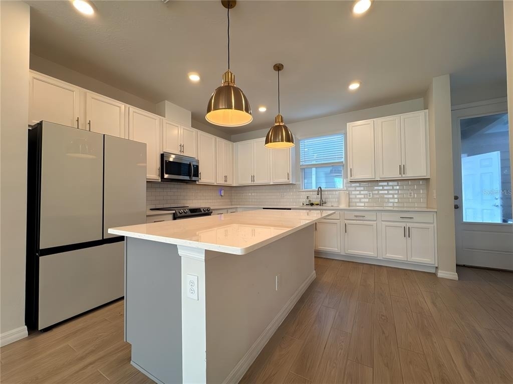 2962 Voyager Avenue - Photo 2