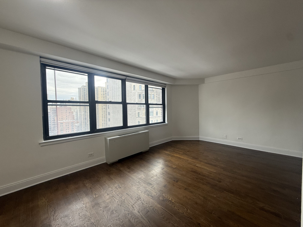 240 East 82nd Street - Photo 10