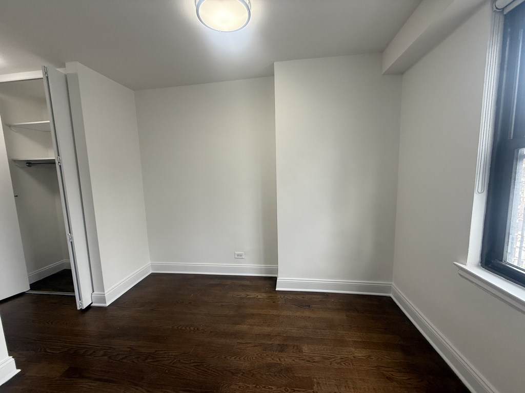240 East 82nd Street - Photo 4