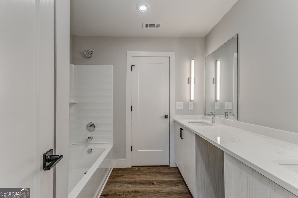 77 Chateau Drive - Photo 43