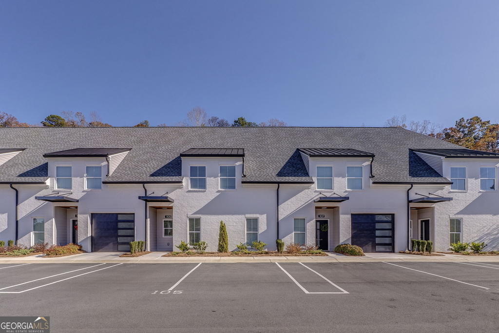 77 Chateau Drive - Photo 1