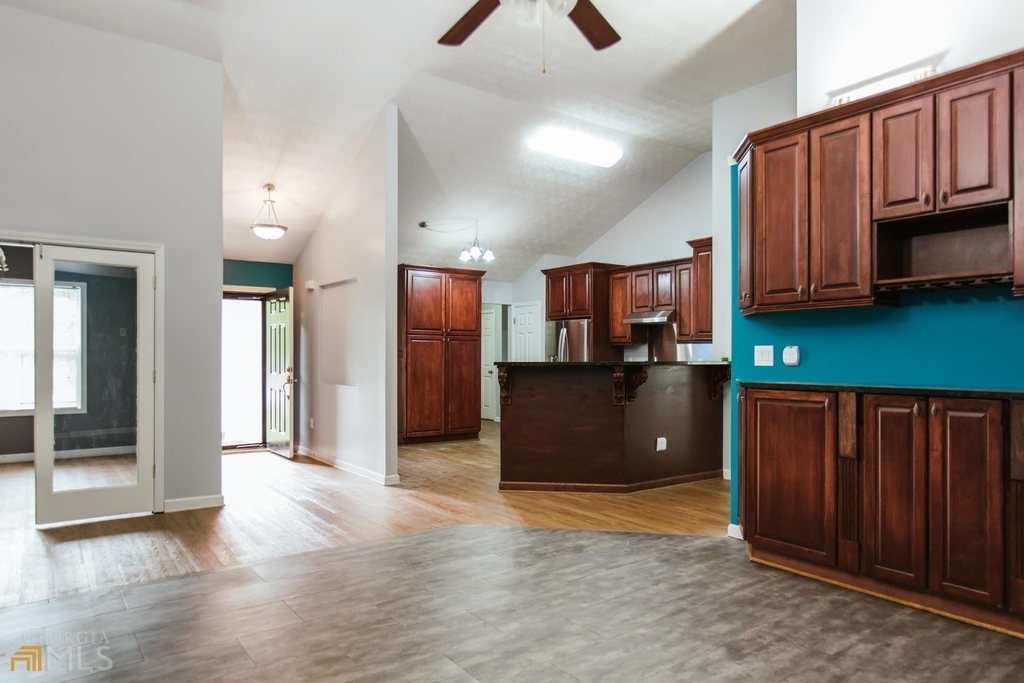 137 Bristol Woods Drive - Photo 17