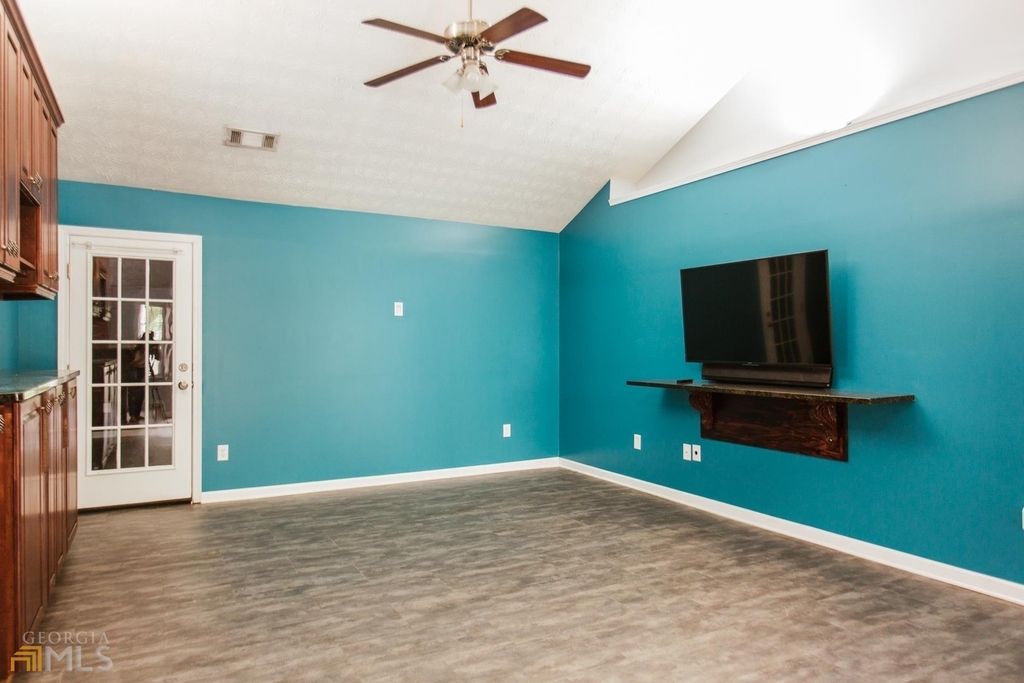 137 Bristol Woods Drive - Photo 15