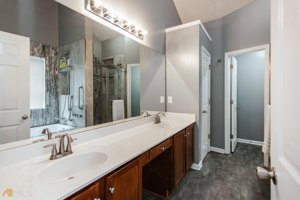 137 Bristol Woods Drive - Photo 31
