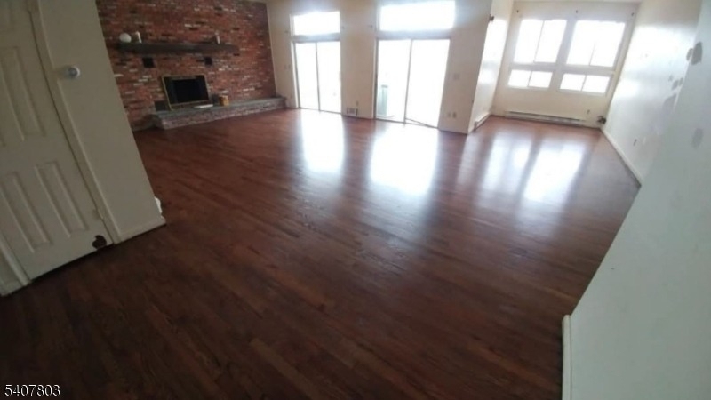 304 Lake Shore South - Photo 4
