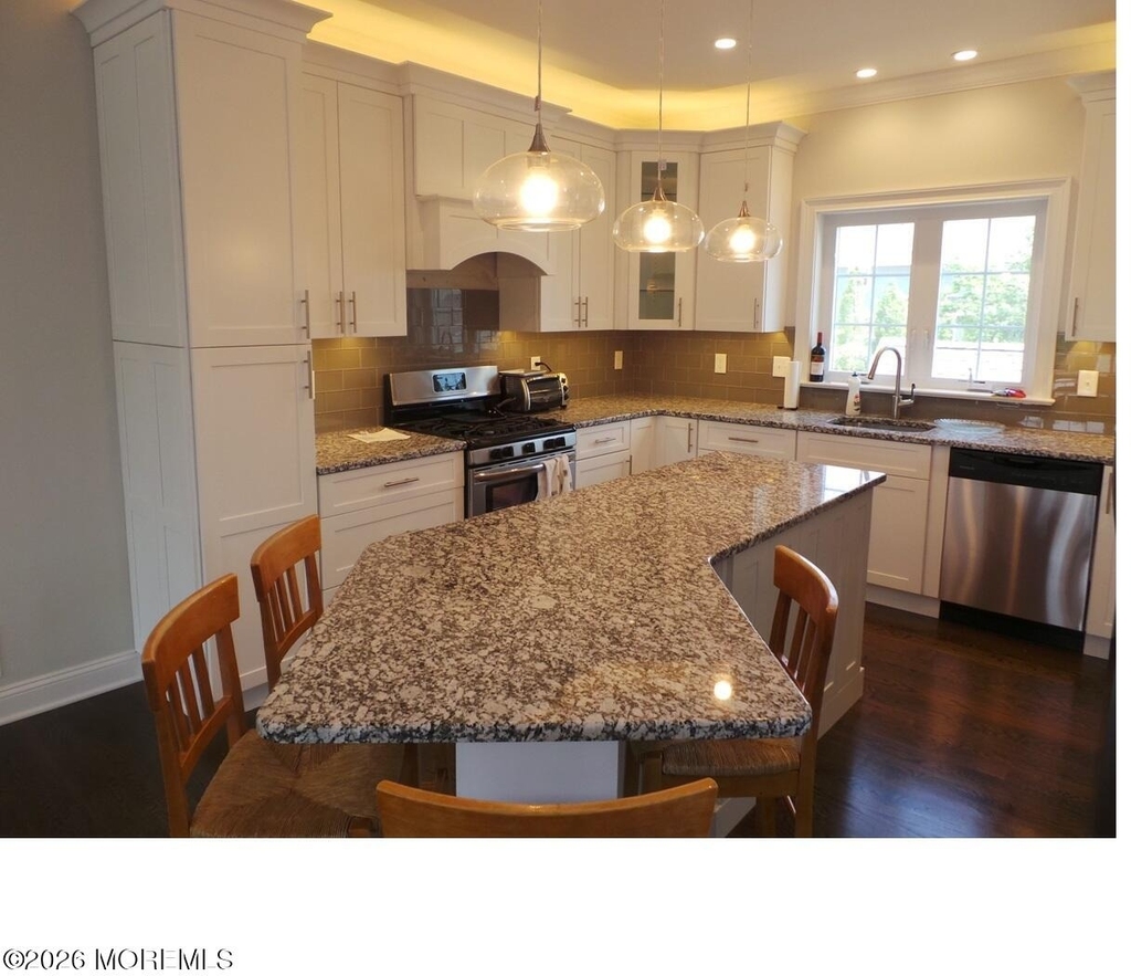 312 Saint Louis Avenue - Photo 1