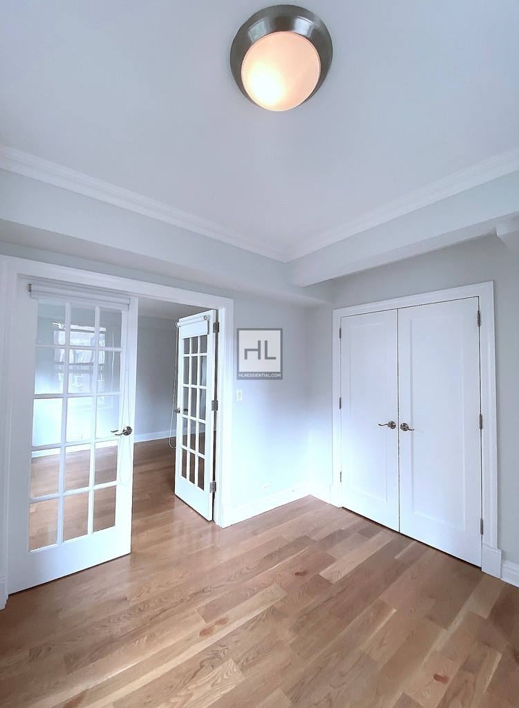 Park Avenue - Photo 3