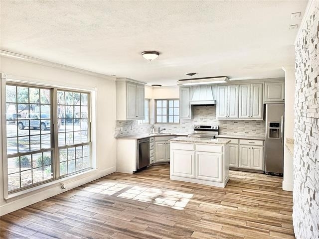4084 Purdue Avenue - Photo 2