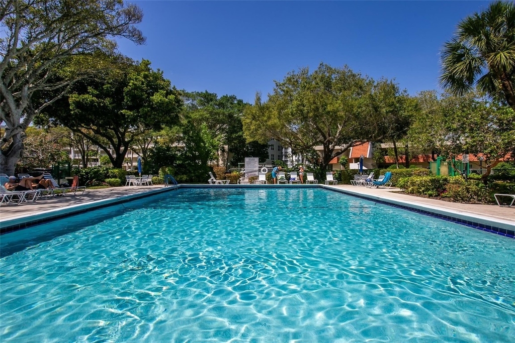 804 Cypress Boulevard - Photo 11